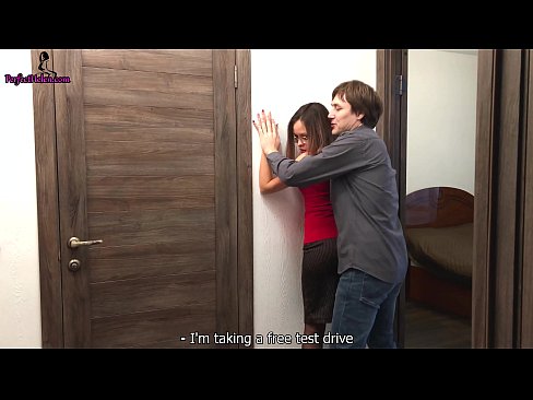 ❤️ Sexy Realtor Sensuly Jerks rẹ obo ati fokii Lakoko ti o n ta iyẹwu Rẹ - Krempai ❤️❌ si wa ❤