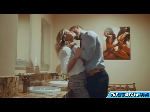 ❤️ Nigbati bilondi ti oyan ba tan ọ ni yara isinmi ti gbogbo eniyan ❤️❌ si wa ❤